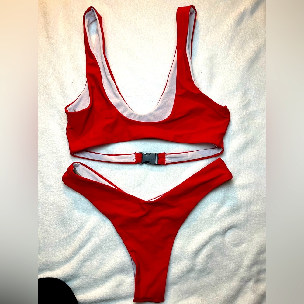 Red Bikini - Picture 2 of 2